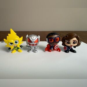 Marvel series 2 Doorable bundle